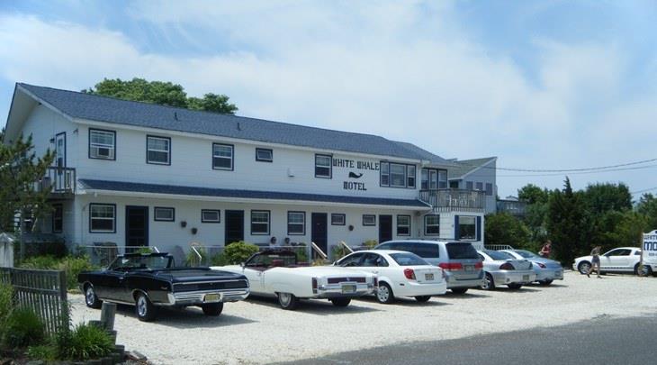 exterior of white whale motel